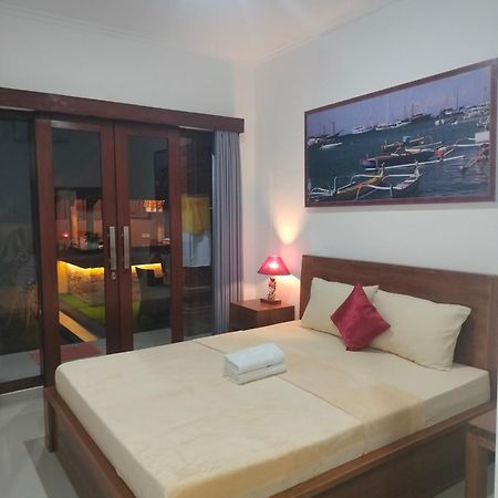 D&D Homestay Pesanggaran エクステリア 写真
