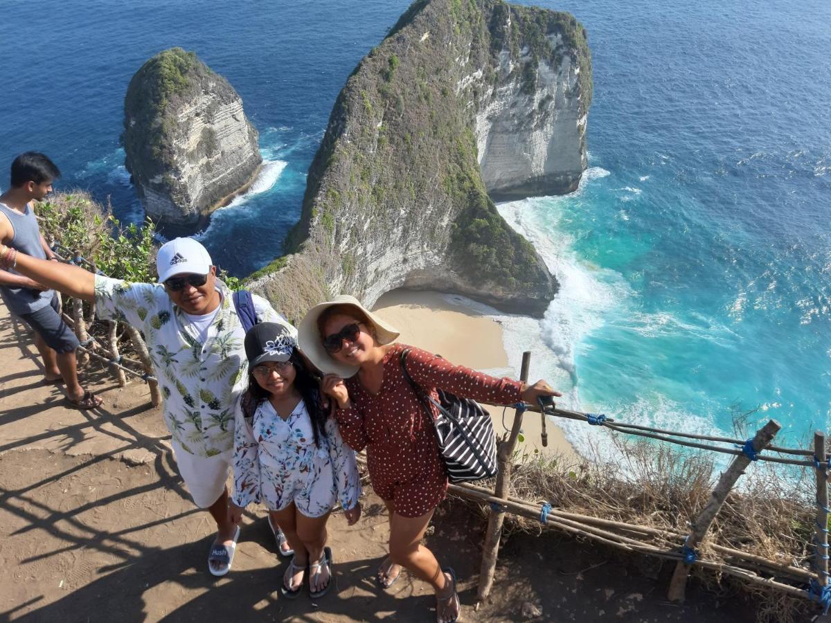 D&D Homestay Pesanggaran エクステリア 写真